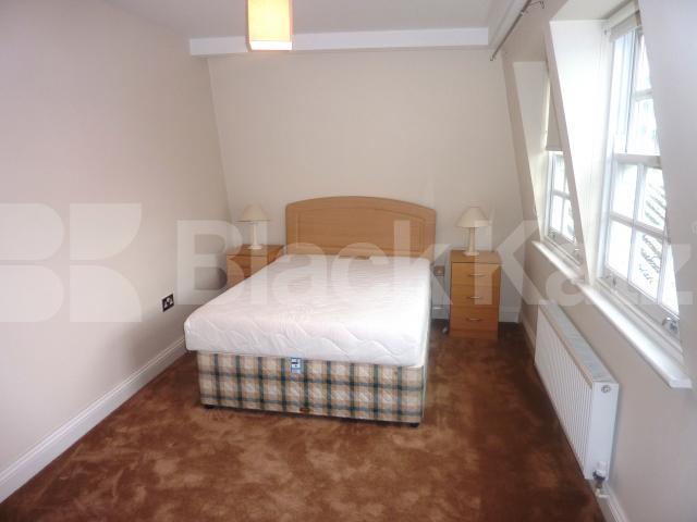 			NEW INSTRUCTION, 1 Bedroom, 1 bath, 1 reception Flat			 Grays Inn Road, KINGS X / RUSSELL SQ.